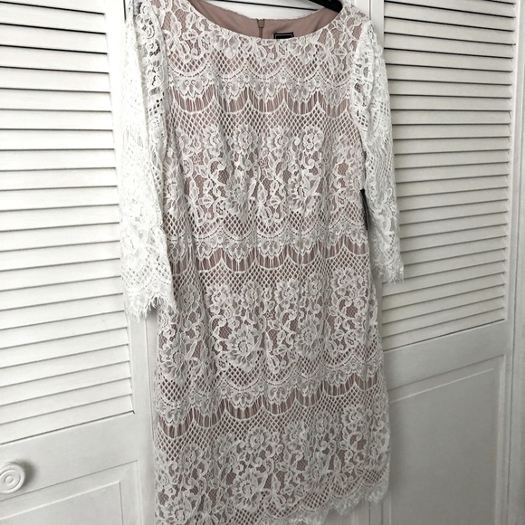 Dress - Picture 1 of 3